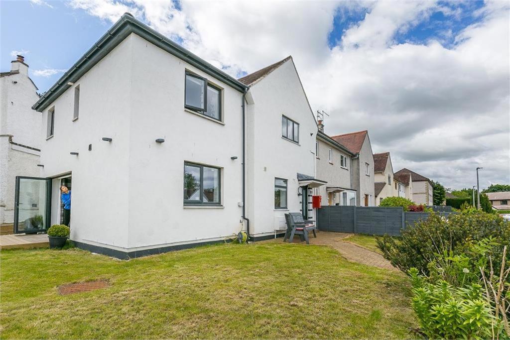 Dreghorn House 4 Bedrooms 3 Toilets 3 Reception Free Parking 233 Mbp Wifi EDI Kültér fotó