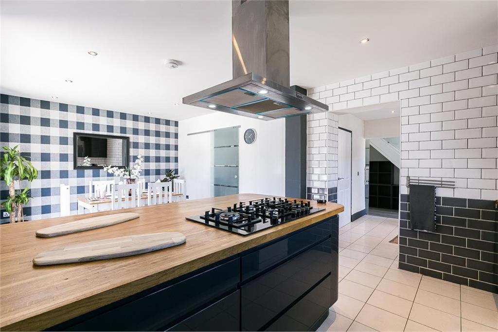Dreghorn House 4 Bedrooms 3 Toilets 3 Reception Free Parking 233 Mbp Wifi EDI Kültér fotó