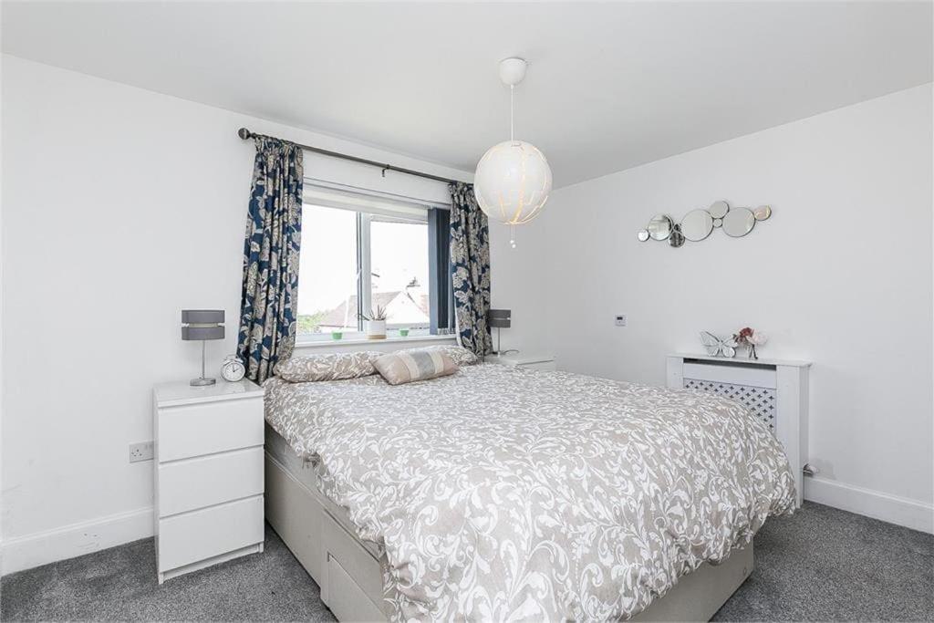 Dreghorn House 4 Bedrooms 3 Toilets 3 Reception Free Parking 233 Mbp Wifi EDI Kültér fotó