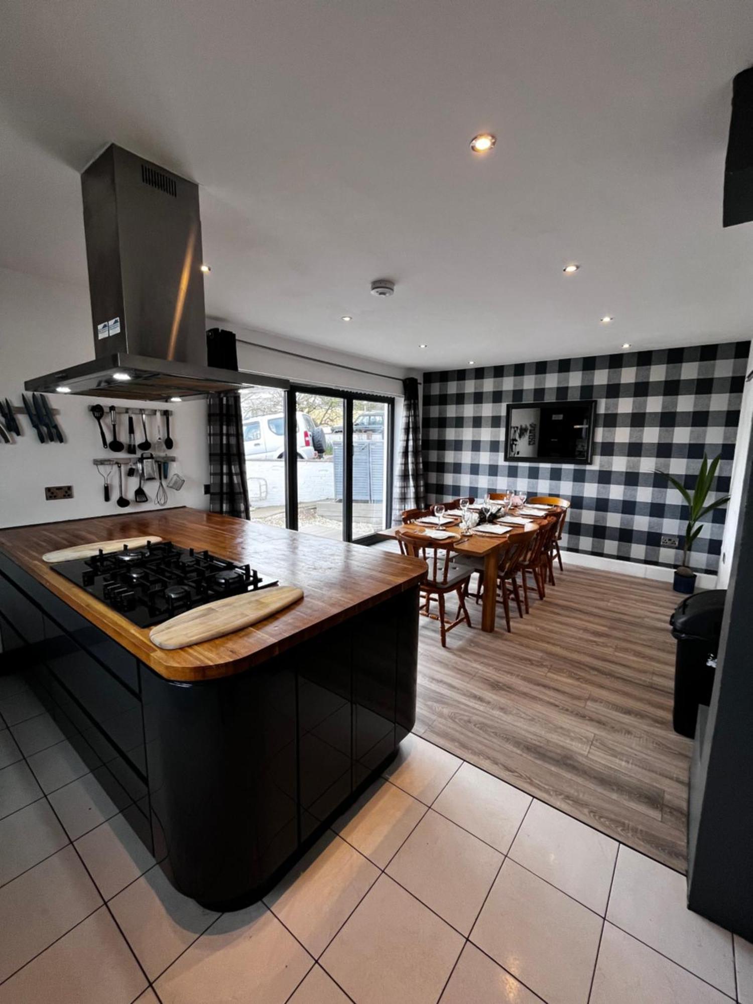 Dreghorn House 4 Bedrooms 3 Toilets 3 Reception Free Parking 233 Mbp Wifi EDI Kültér fotó